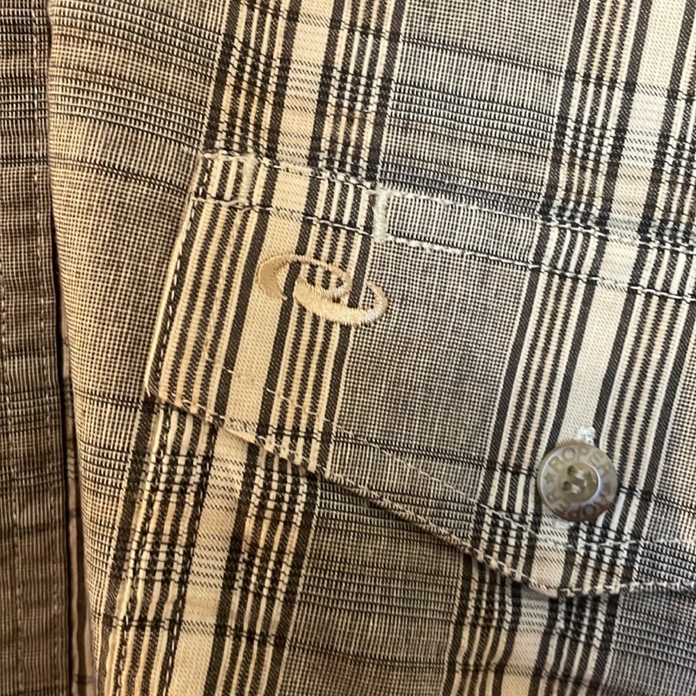 Roper Button up - Picture 2 of 5